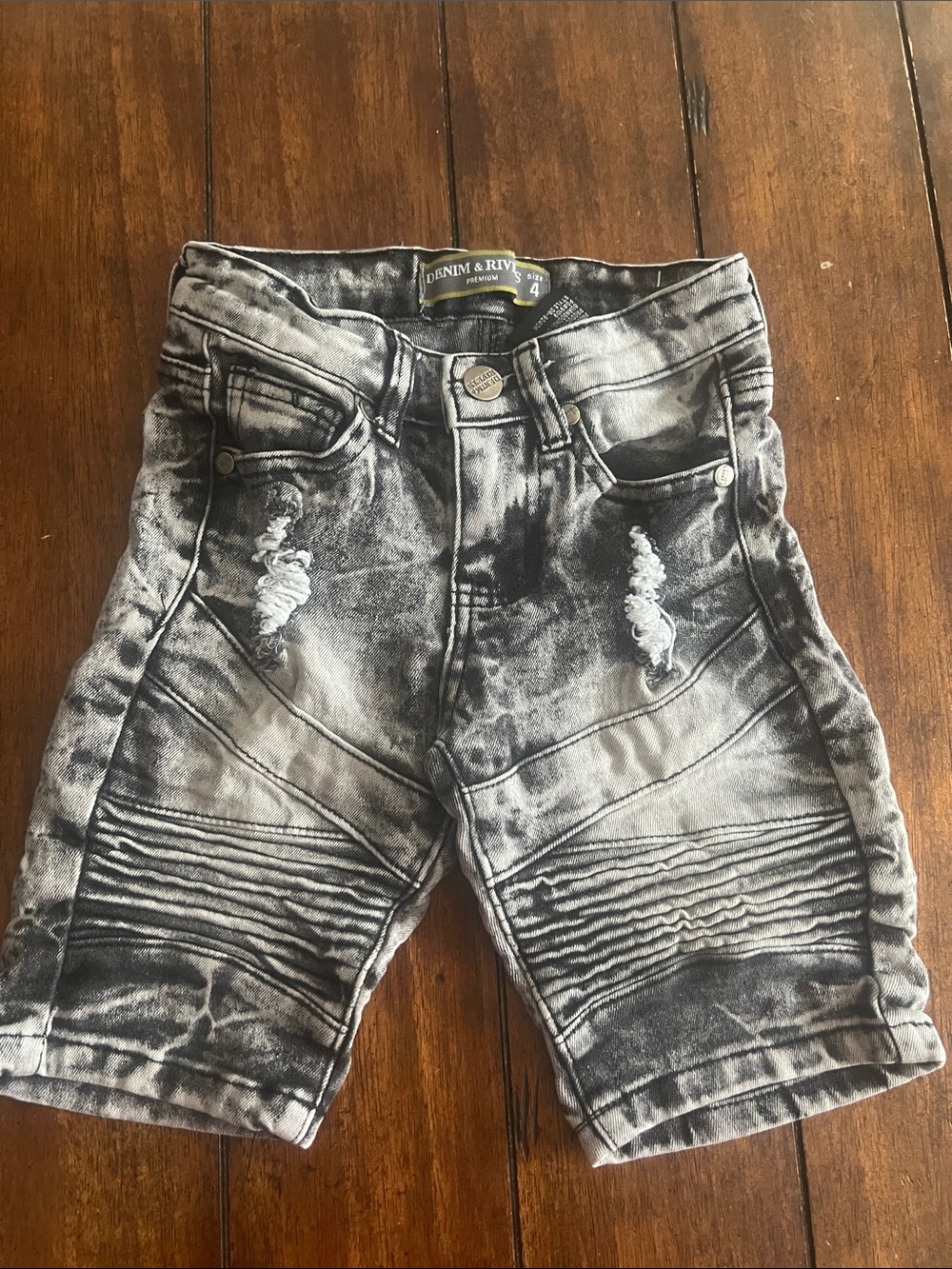 🎉🎉 5 for $20🎉🎉Distressed Acid Wash Denim Shorts - Black & Gray
